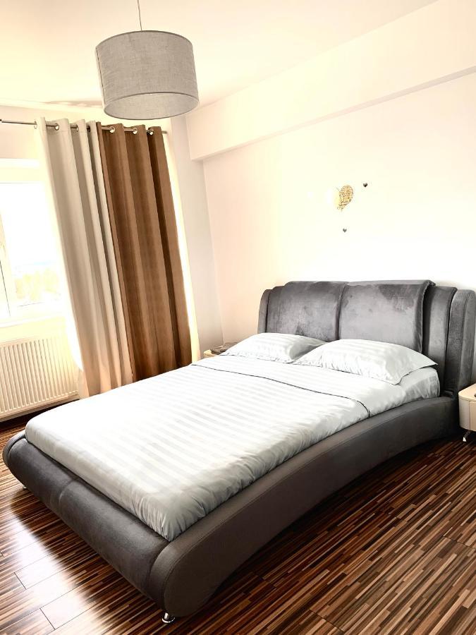 Sunny Central Apartments Suceava Exterior foto