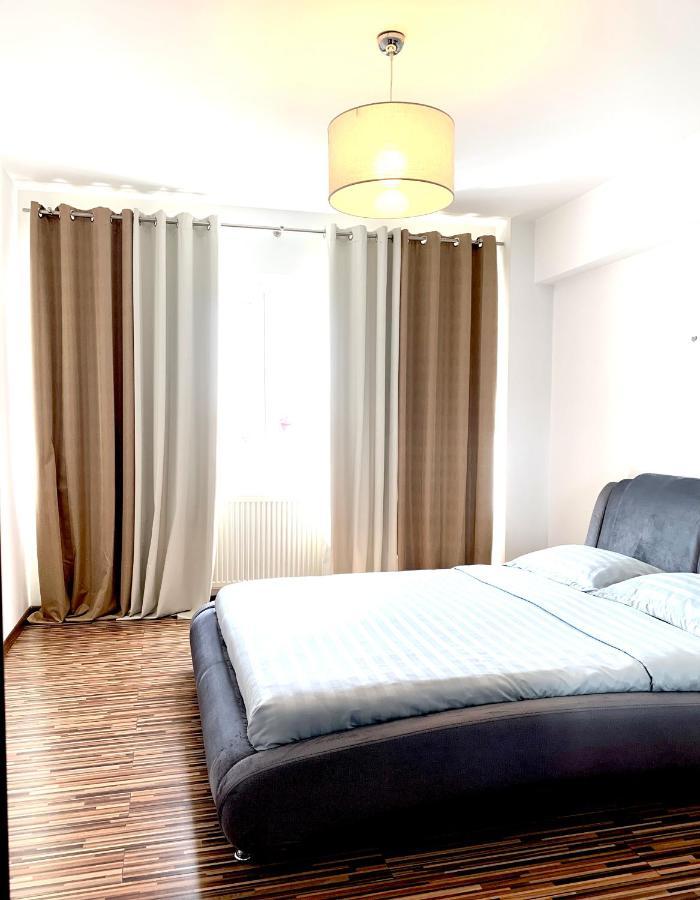 Sunny Central Apartments Suceava Exterior foto